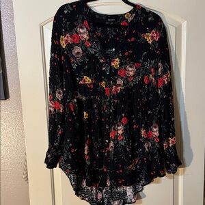 Torrid Black Floral Roses Long sleeve V Blouse 1X